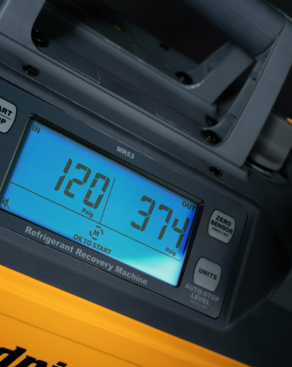 MR53 INT DSC2981 ON min